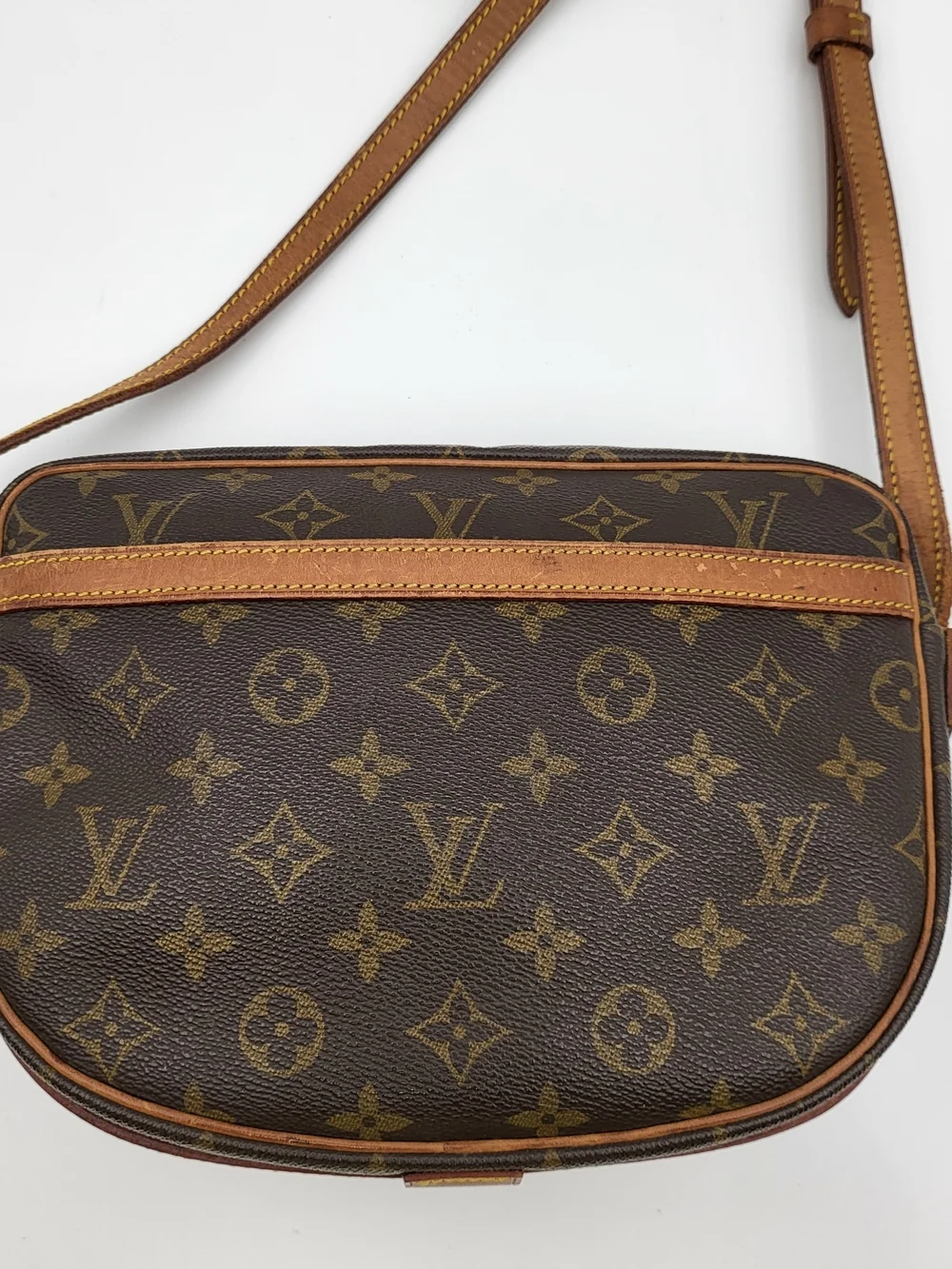 LOUIS VUITTON JEUNE FILLE MM Monogram Crossbody Bag..Authentic.. - Picture 2 of 16